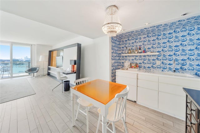 4 of 13 - 1100 West Ave 1212, Miami Beach, FL