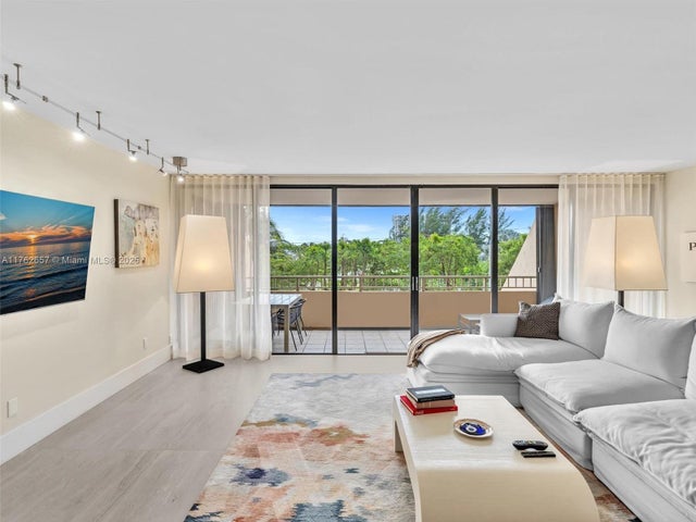 1 of 49 - 11113 Biscayne Blvd 253, Miami, FL