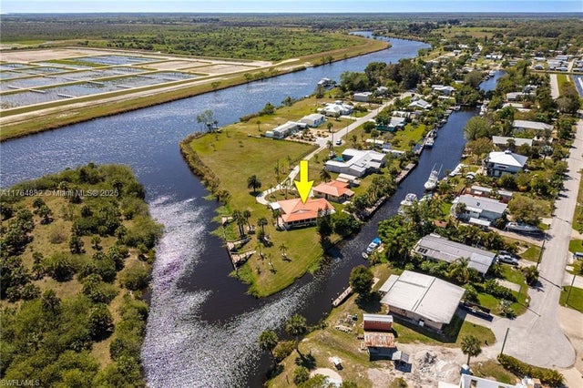3 of 40 - 1107 E Anchor Lane, Moore Haven, FL