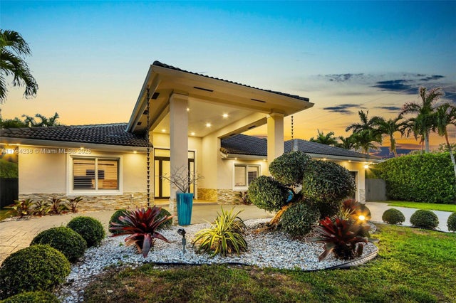 10190 Sw 114th Ter, Miami