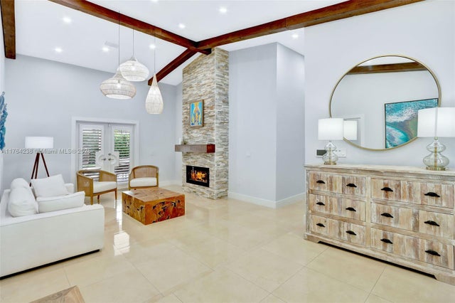 4 of 39 - 10190 Sw 114th Ter, Miami, FL