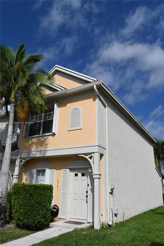 1 of 34 - 16761 Hemingway Dr 16761, Weston, FL