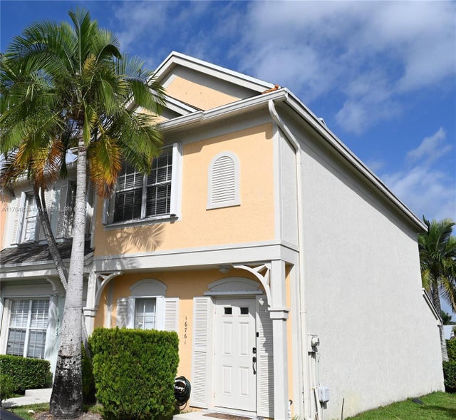 2 of 34 - 16761 Hemingway Dr 16761, Weston, FL