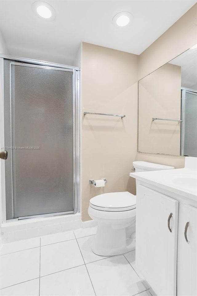2 of 10 - 9370 Sw 8th St 322, Boca Raton, FL
