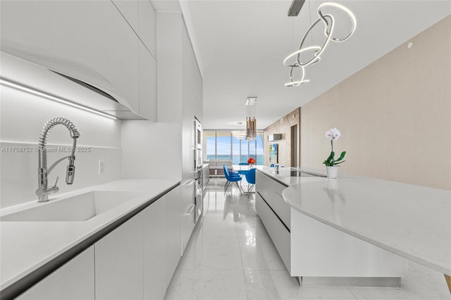 5 of 39 - 16901 Collins Ave 1203, Sunny Isles Beach, FL