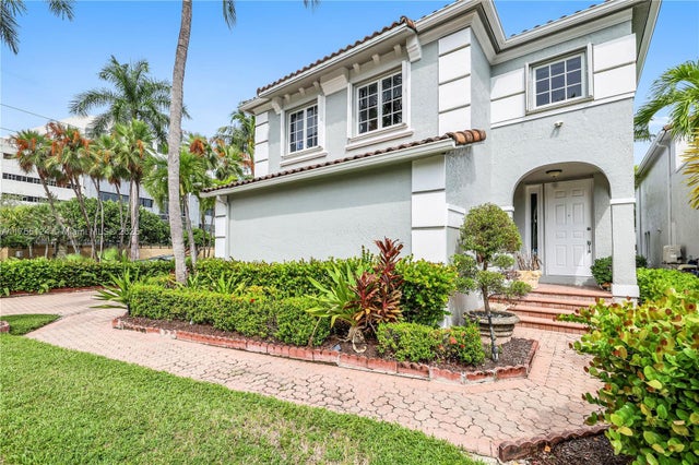 1 of 54 - 3015 Ne 208th St, Aventura, FL
