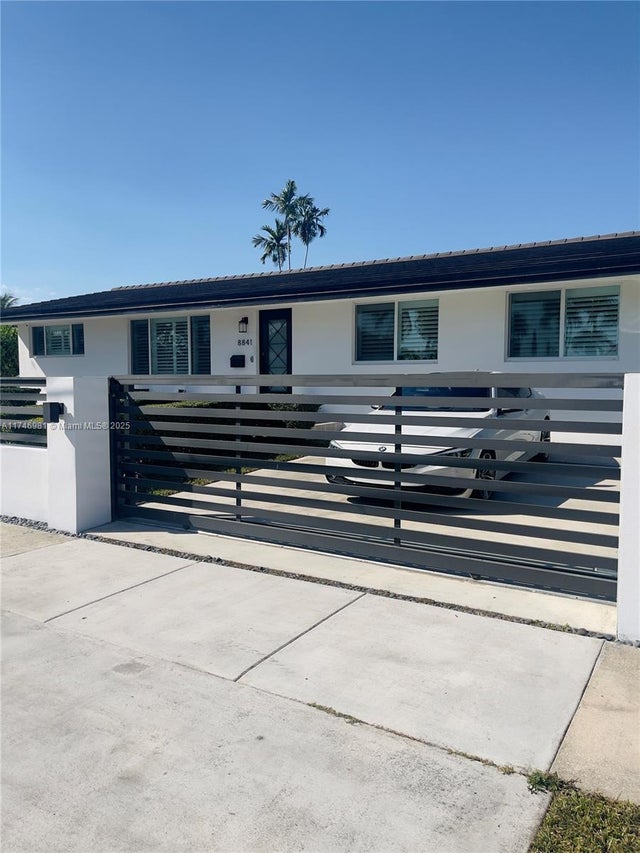 1 of 19 - 8841 Sw 54th St, Miami, FL