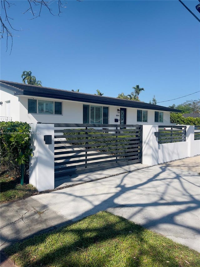 3 of 19 - 8841 Sw 54th St, Miami, FL