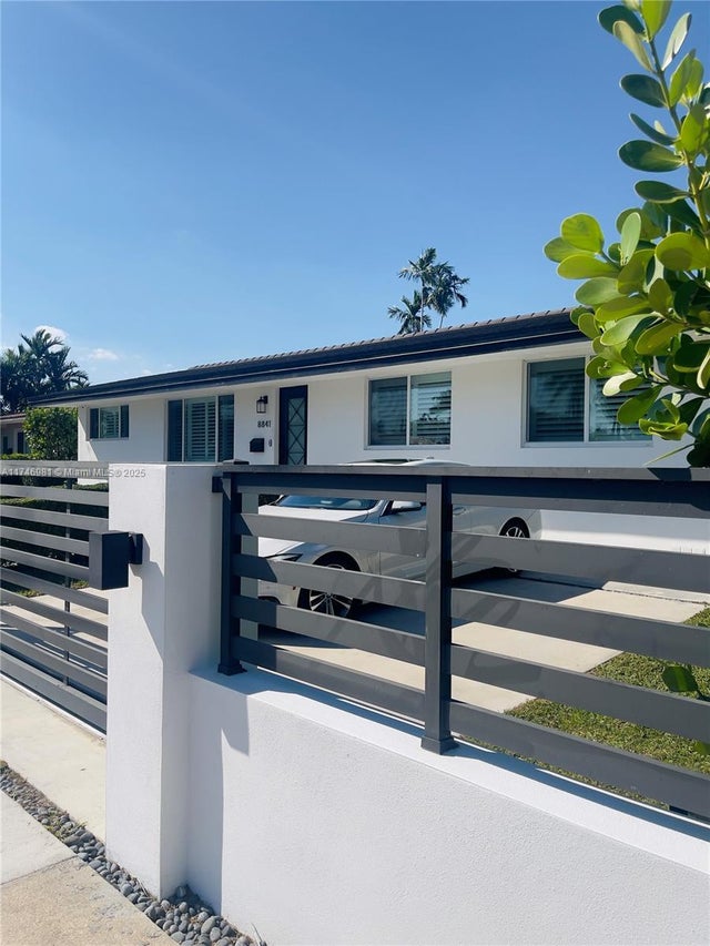 4 of 19 - 8841 Sw 54th St, Miami, FL