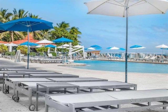 3 of 17 - 19201 Collins Ave 1022, Sunny Isles Beach, FL