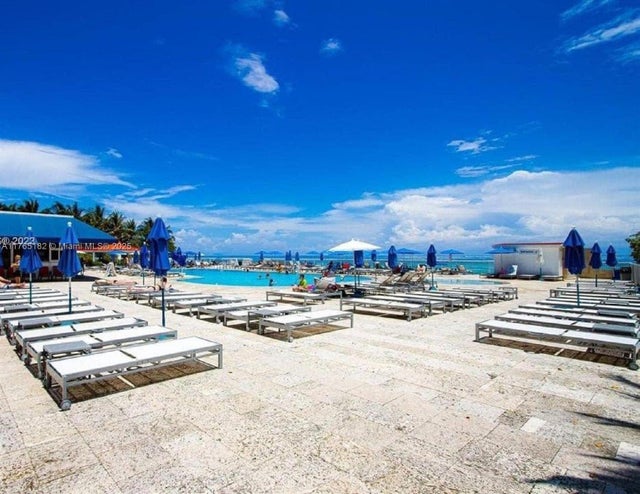 4 of 17 - 19201 Collins Ave 1022, Sunny Isles Beach, FL