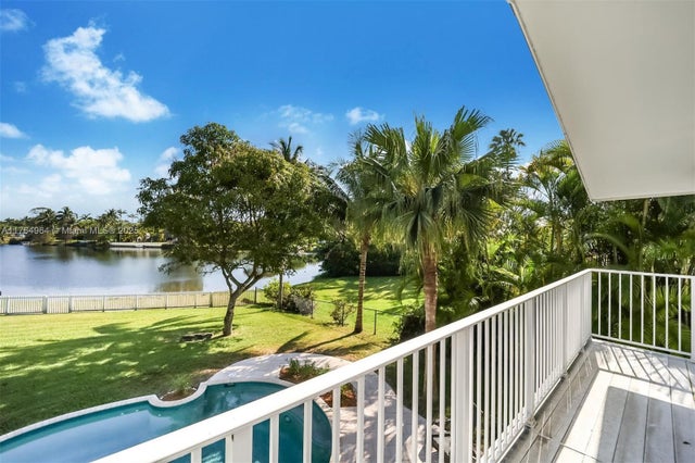 3 of 33 - 13575 Sw 72nd Ave, Pinecrest, FL