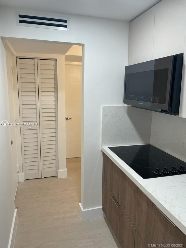 4 of 14 - 1720 Nw N River Dr 503, Miami, FL