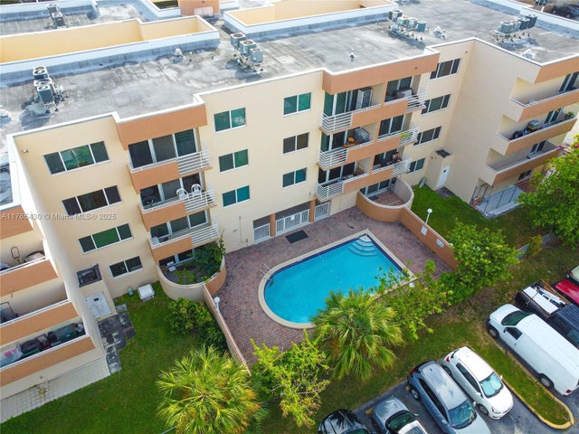 3 of 26 - 8050 Nw 8th St 1409, Miami, FL