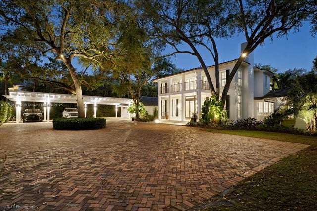 5 of 67 - 4550 Sunset Dr, Coral Gables, FL