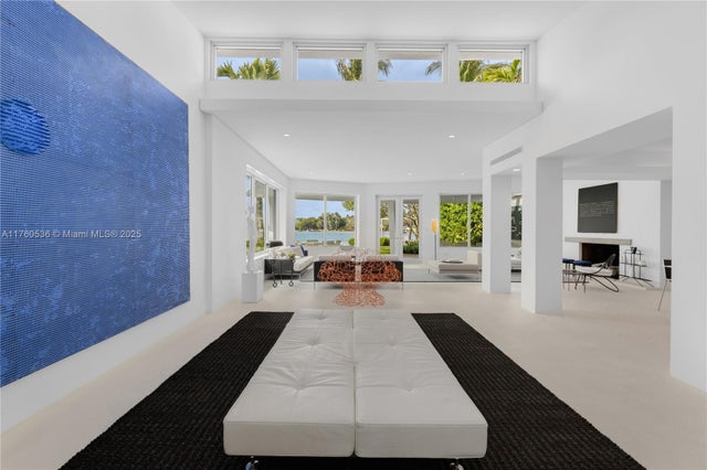 4 of 37 - 6380 N Bay Rd, Miami Beach, FL