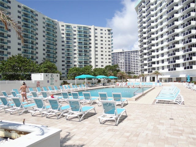 1 of 38 - 3725 S Ocean Dr 607, Hollywood, FL