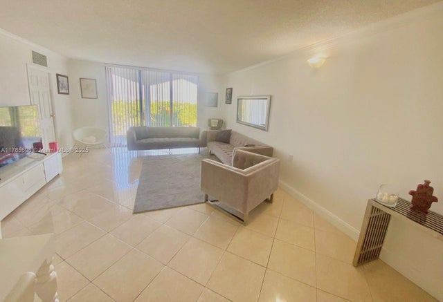 1 of 29 - 9801 Collins Ave 8m, Bal Harbour, FL
