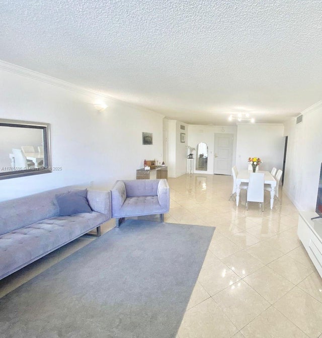 4 of 29 - 9801 Collins Ave 8m, Bal Harbour, FL