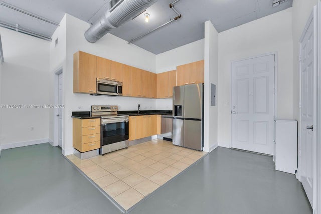 3 of 17 - 2100 Van Buren St 206, Hollywood, FL
