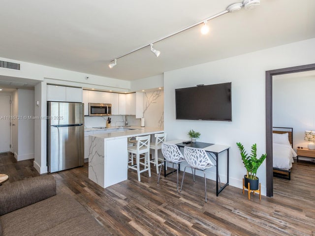 3 of 24 - 19201 Collins Ave 716, Sunny Isles Beach, FL