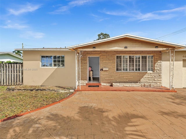 4 of 53 - 4401 Johnson St, Hollywood, FL