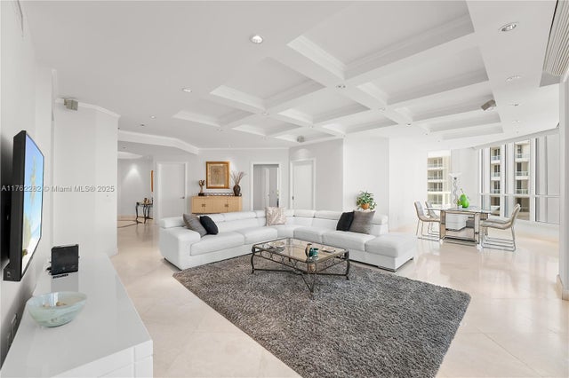 5 of 44 - 21150 Point Pl 1102, Aventura, FL