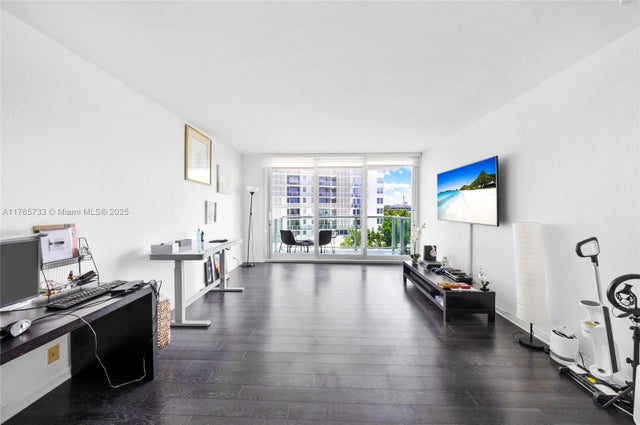 3 of 36 - 1000 West Ave 426, Miami Beach, FL