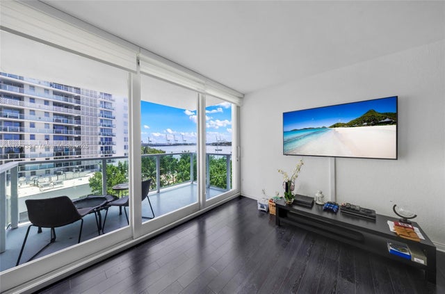 5 of 36 - 1000 West Ave 426, Miami Beach, FL