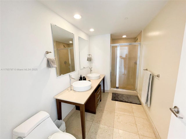 2 of 26 - 485 Brickell Ave 2602, Miami, FL