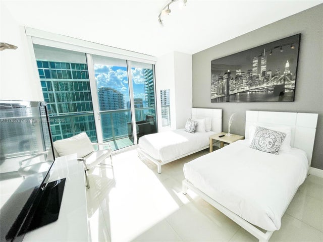 3 of 26 - 485 Brickell Ave 2602, Miami, FL