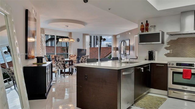 5 of 54 - 200 Sunny Isles Blvd 2-701, Sunny Isles Beach, FL
