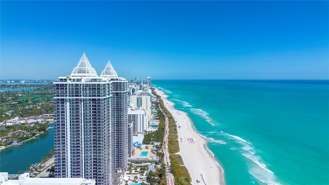 2 of 33 - 4775 Collins Ave 2101, Miami Beach, FL