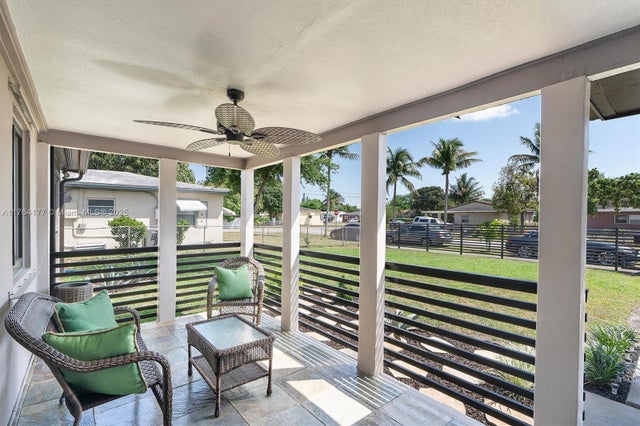 3 of 29 - 85 Ne 171st Ter, North Miami Beach, FL