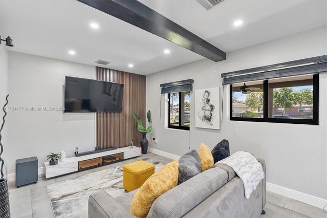 5 of 29 - 85 Ne 171st Ter, North Miami Beach, FL