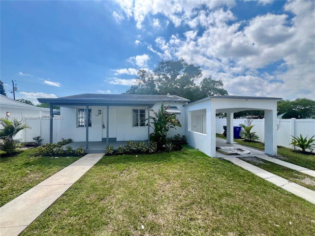 1 of 14 - 1710 Arthur St, Hollywood, FL