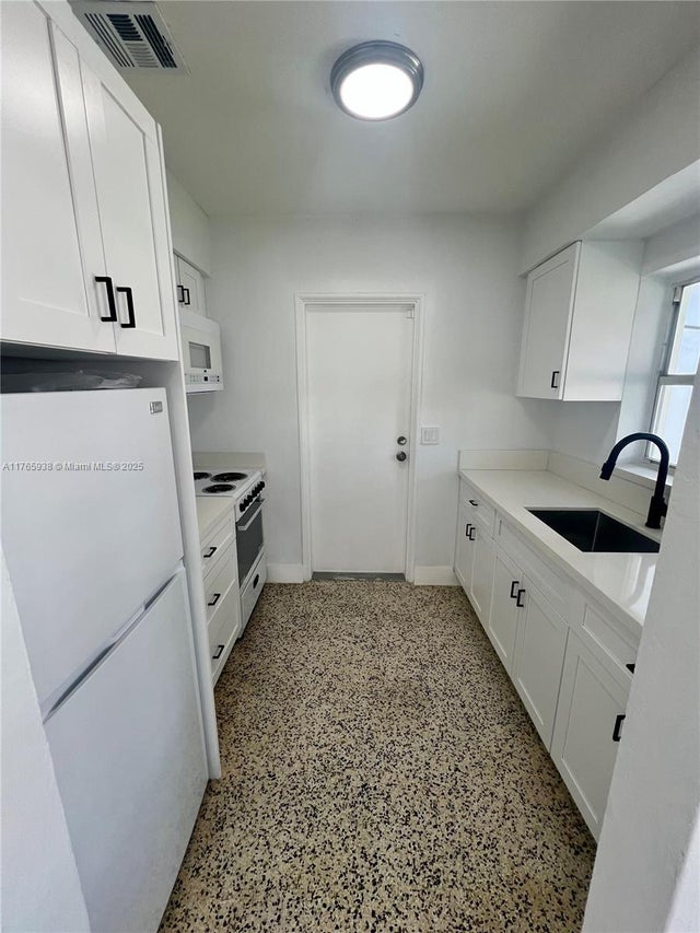 2 of 14 - 1710 Arthur St, Hollywood, FL