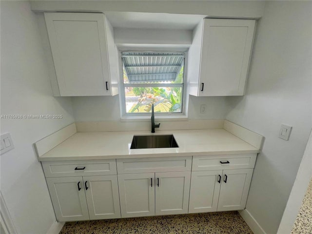 4 of 14 - 1710 Arthur St, Hollywood, FL