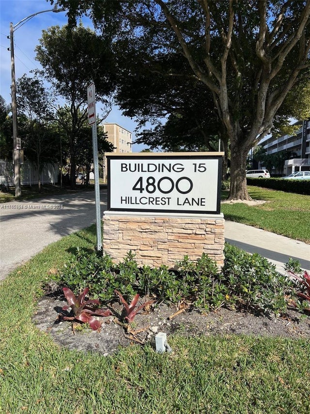 1 of 31 - 4800 Hillcrest Ln 402, Hollywood, FL