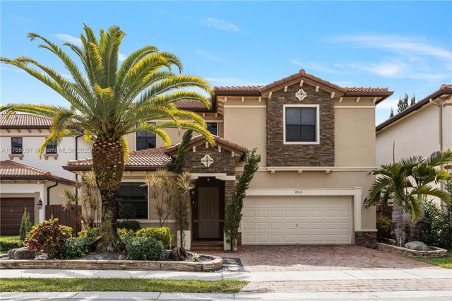 1 of 41 - 9910 Nw 86th Ter, Doral, FL