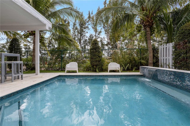 3 of 41 - 9910 Nw 86th Ter, Doral, FL