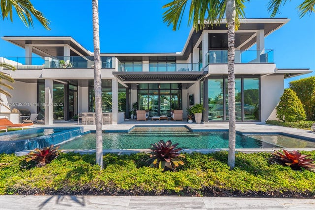 4 of 100 - 22 Isla Bahia Dr, Fort Lauderdale, FL