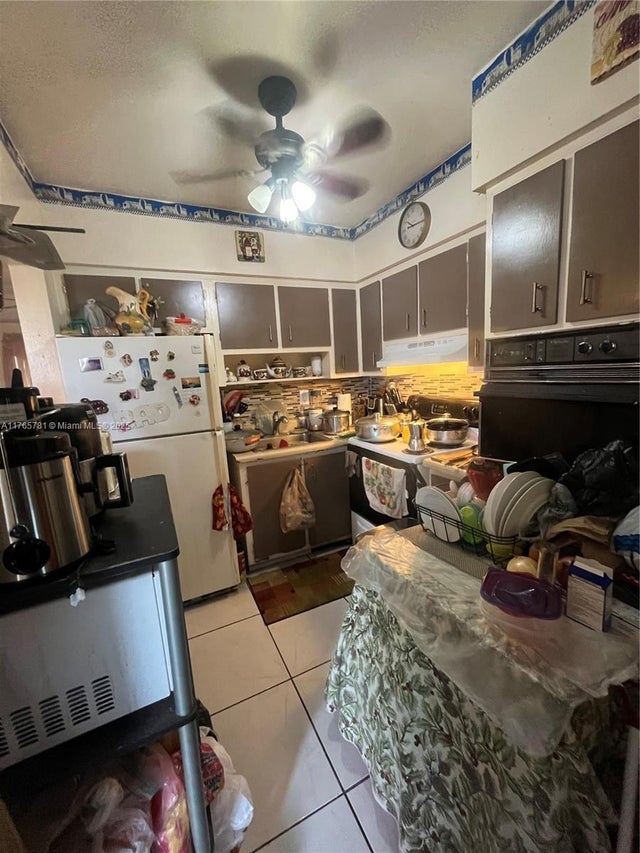 4 of 26 - 12665 Ne 16th Ave 15, North Miami, FL