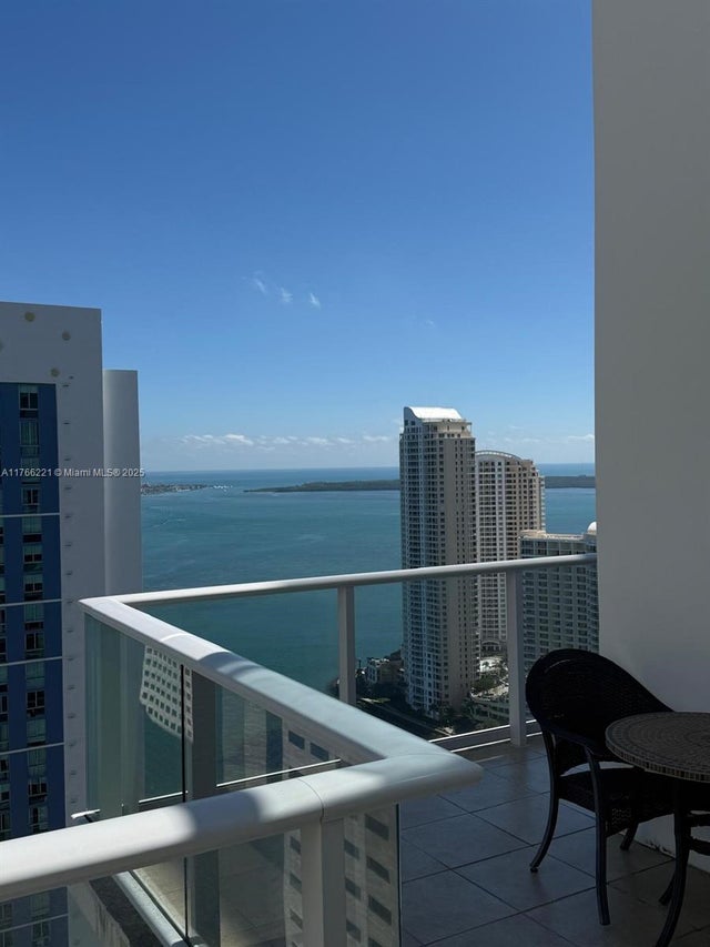 4 of 30 - 300 S Biscayne Blvd 3716, Miami, FL