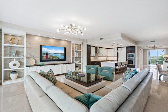 1 of 41 - 2700 Donald Ross Rd 402, Palm Beach Gardens, FL