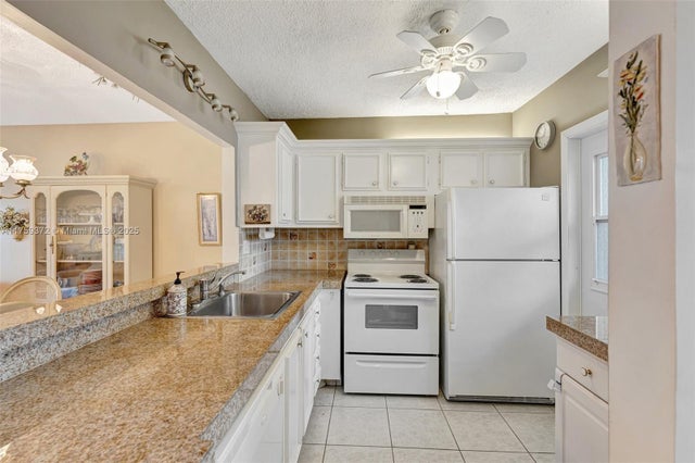 2 of 33 - 3500 Nw 48th Ave 415, Lauderdale Lakes, FL