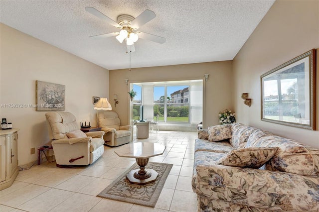 5 of 33 - 3500 Nw 48th Ave 415, Lauderdale Lakes, FL