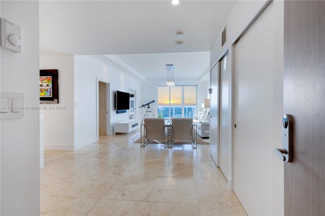 2 of 33 - 2301 Collins Ave Ph22, Miami Beach, FL