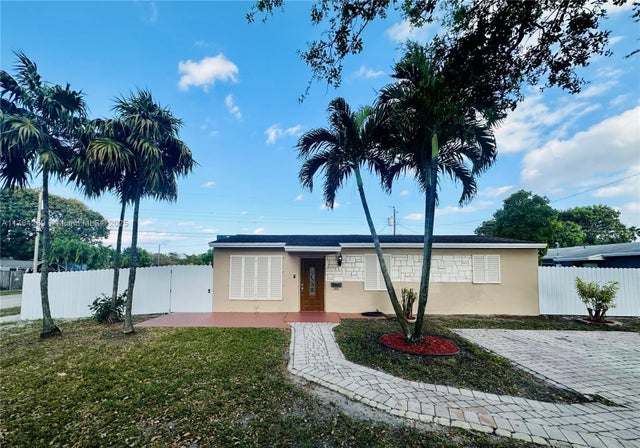 1 of 13 - 1441 N 72nd Ave, Hollywood, FL