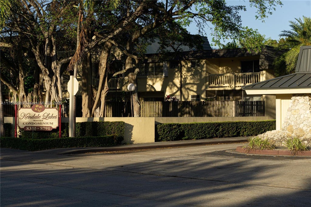 8787 Sw 137th Ave 8787, Miami